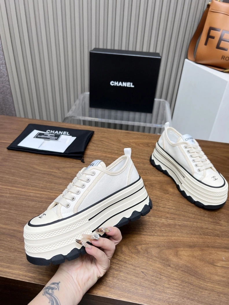 Bold Chxnxl Casual Shoes 118644