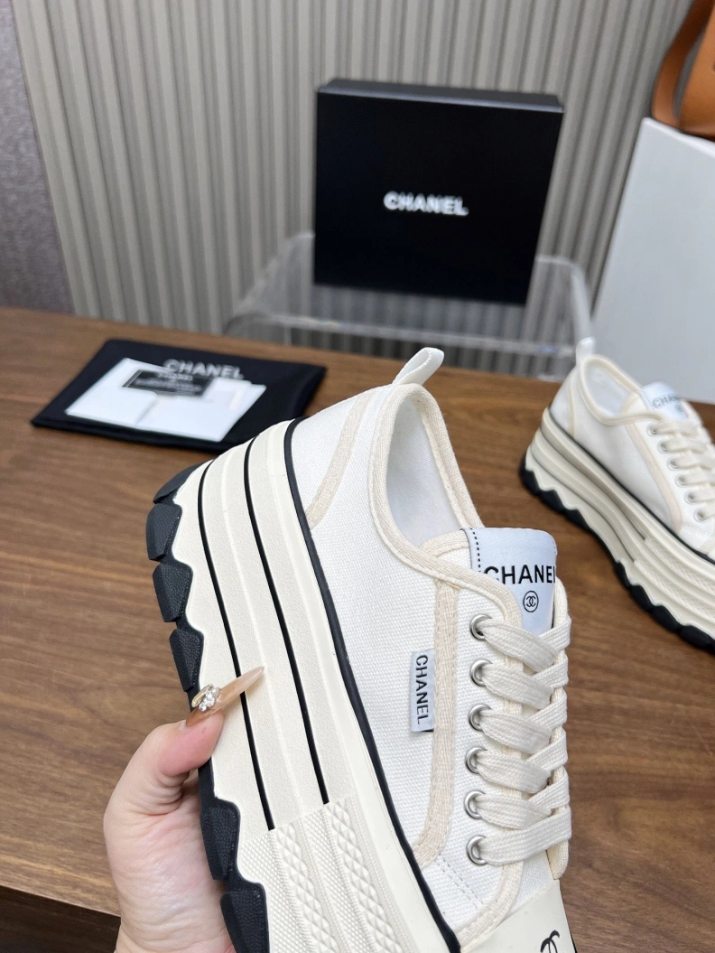 Bold Chxnxl Casual Shoes 118644