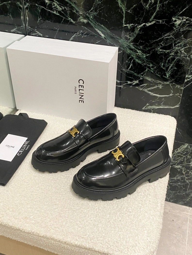 Bold Cxlxne Leather Shoes 115929