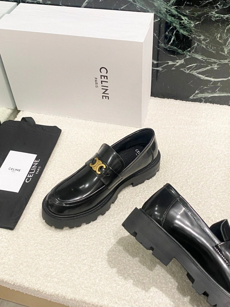 Bold Cxlxne Leather Shoes 115929
