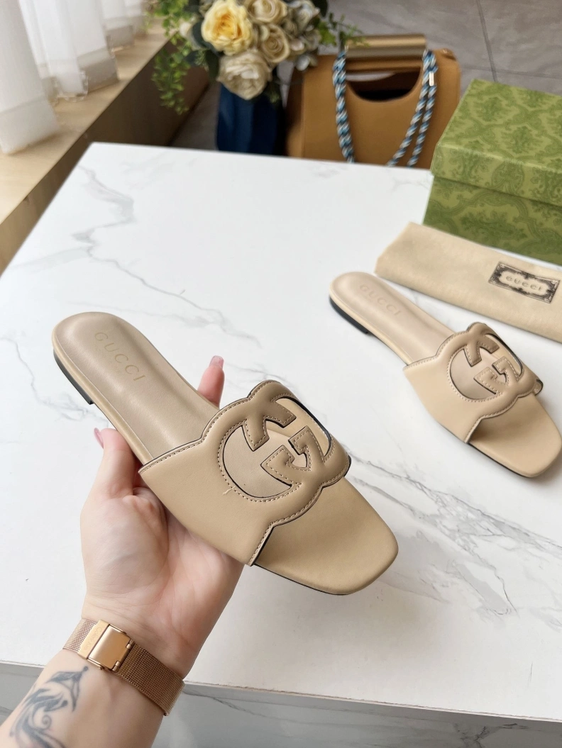 Trendy Gxccx Slippers 155632