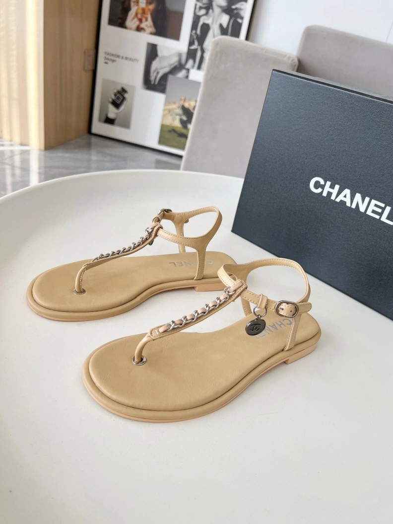 WellDesigned Chxnxl Sandals 118393