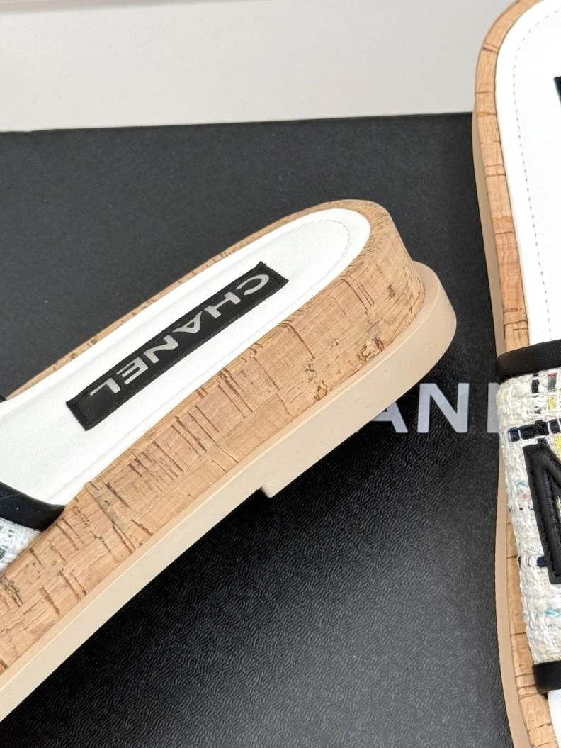 SportInspired Chxnxl Slippers 118212