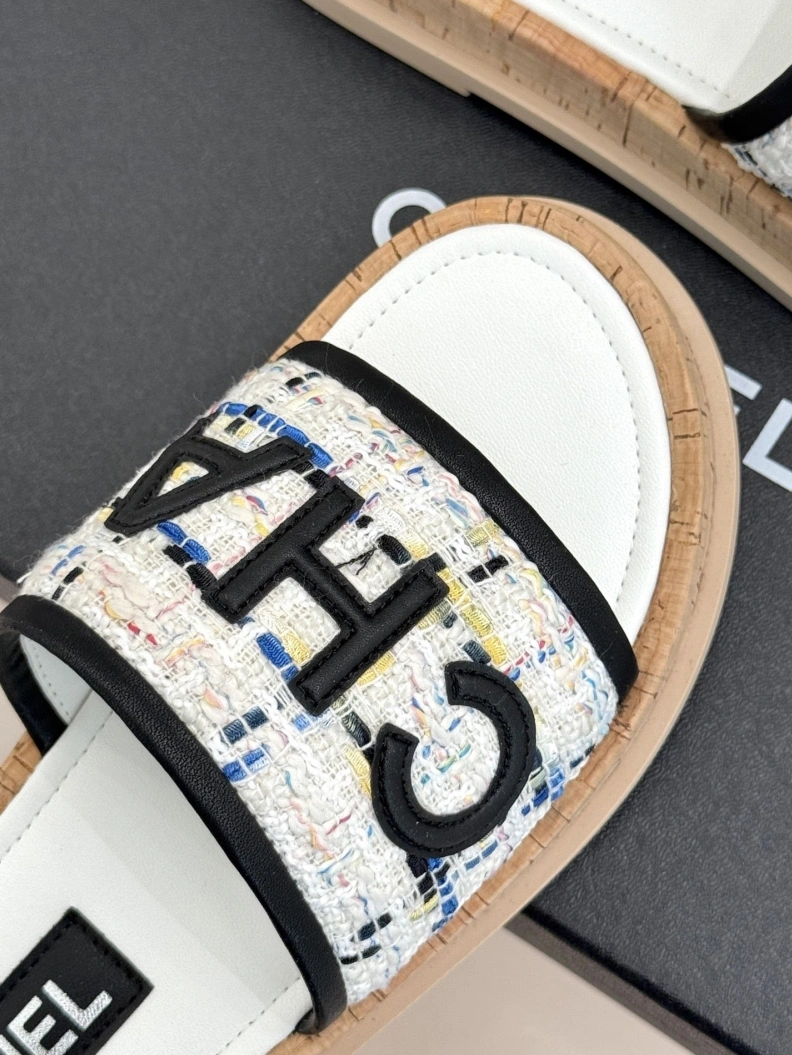 SportInspired Chxnxl Slippers 118212
