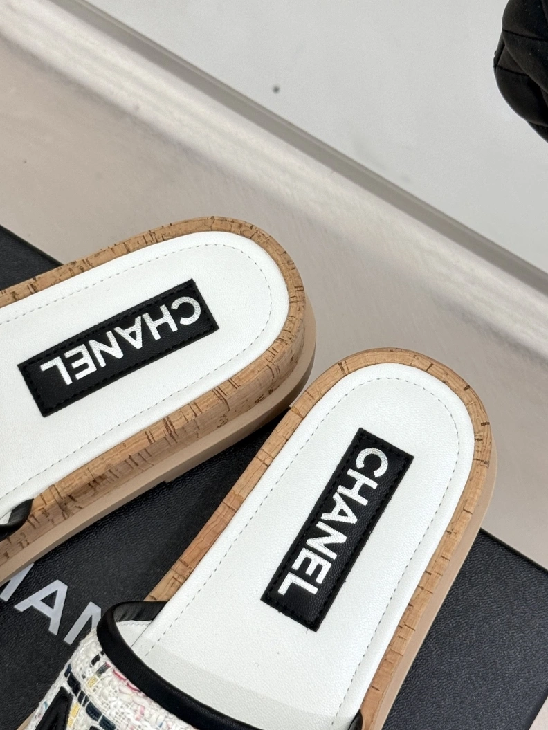 SportInspired Chxnxl Slippers 118212