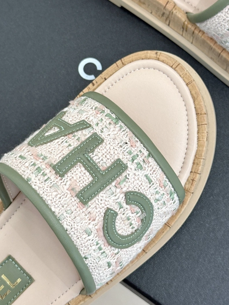 Chxnxl Slippers UrbanStyle 118208