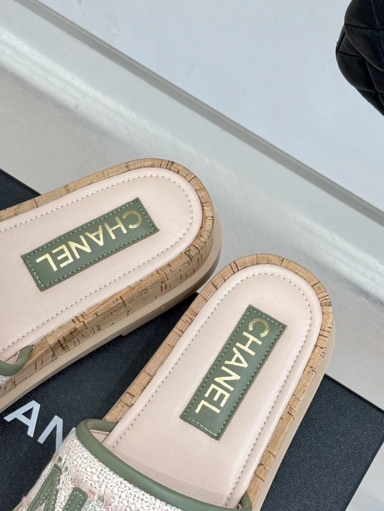 Chxnxl Slippers UrbanStyle 118208