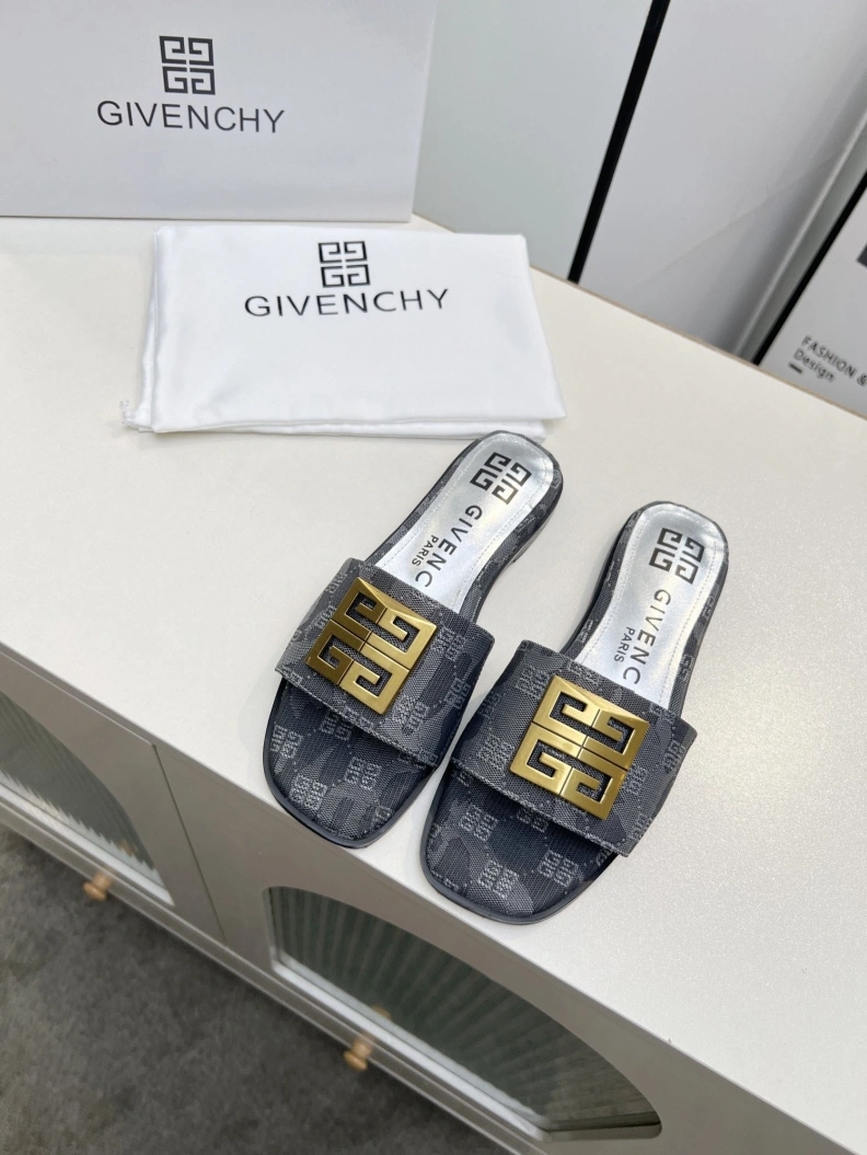 Gxvxnchy Slippers Sleek 152010