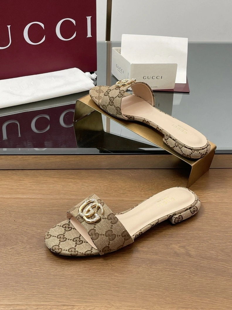 Stylish Gxccx Slippers 155625