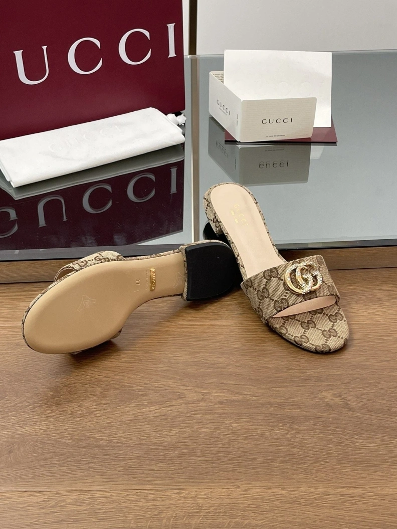 Stylish Gxccx Slippers 155625
