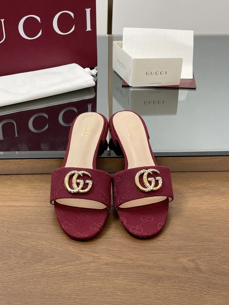 Sleek Gxccx Slippers 155623