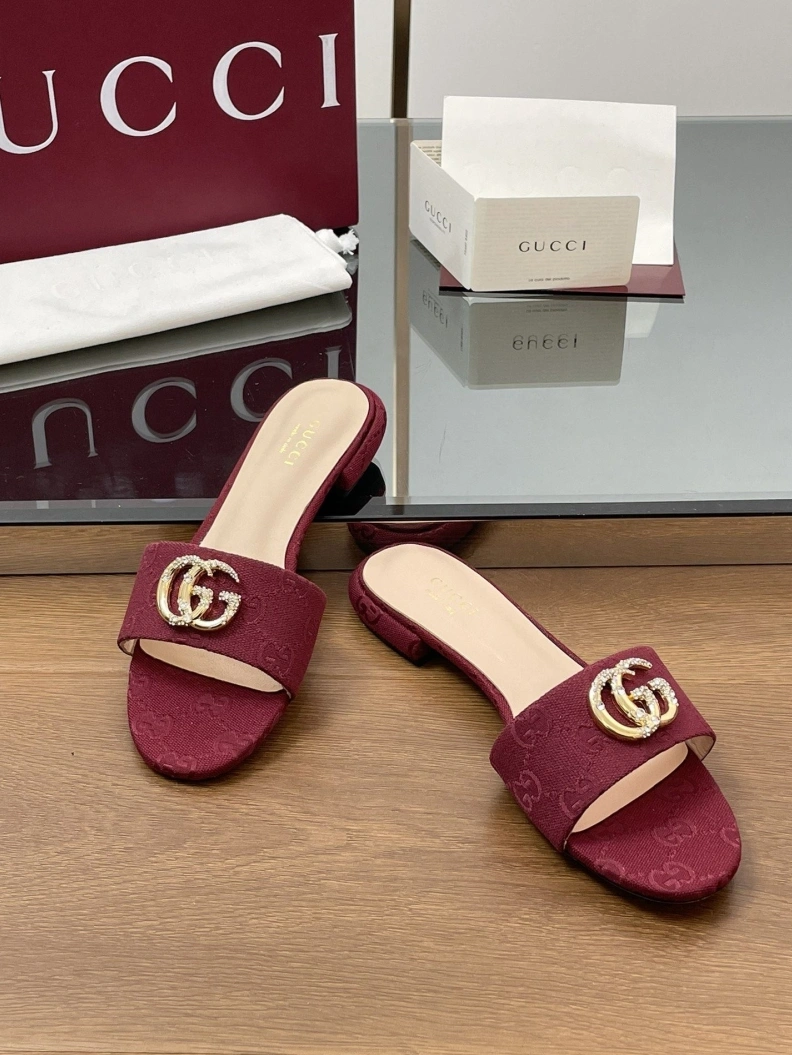 Sleek Gxccx Slippers 155623