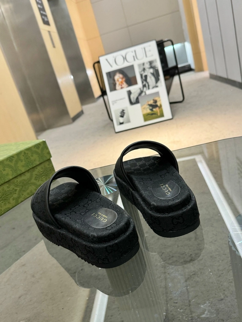 Gxccx Slippers UrbanStyle 155610