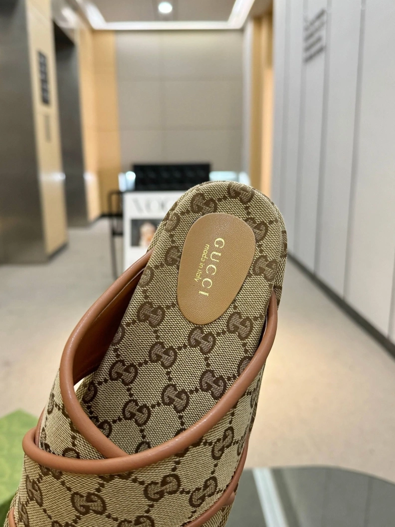Compact Gxccx Slippers 155605