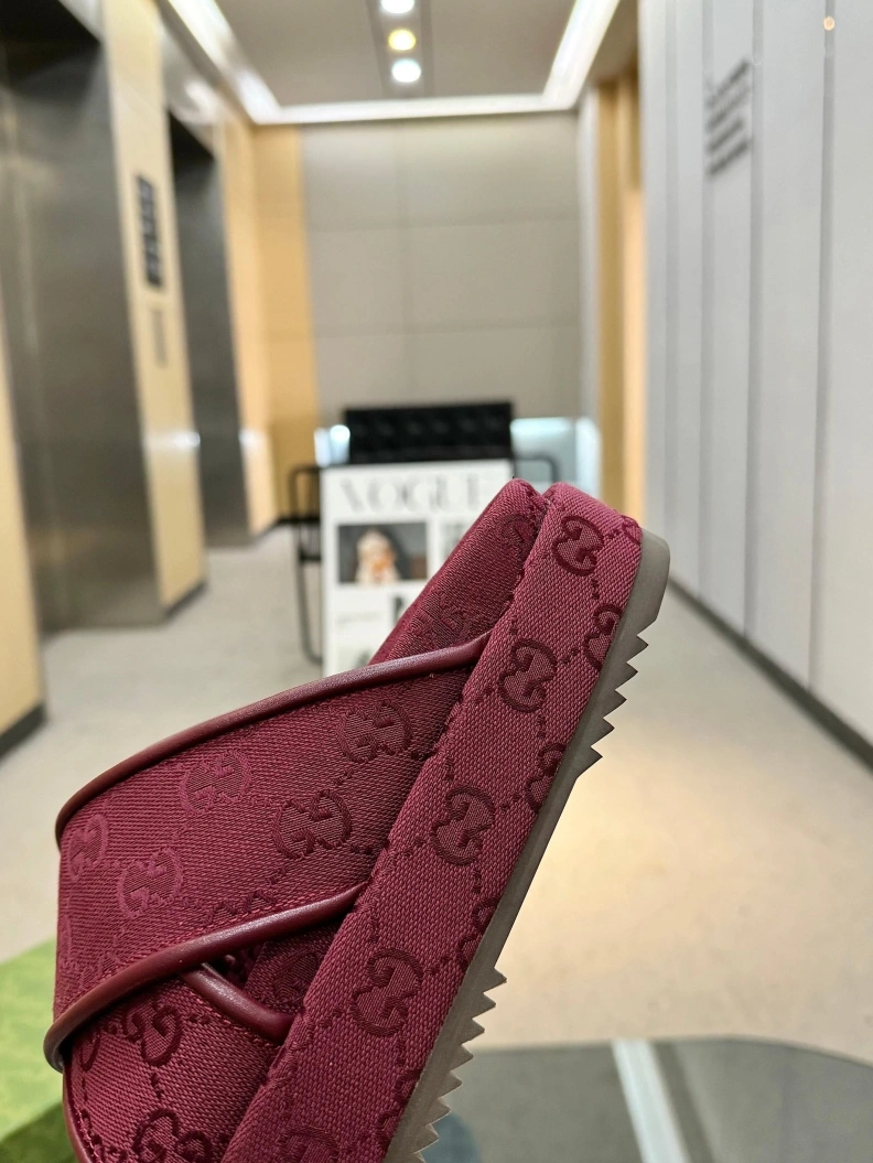 Gxccx Slippers Compact 155615