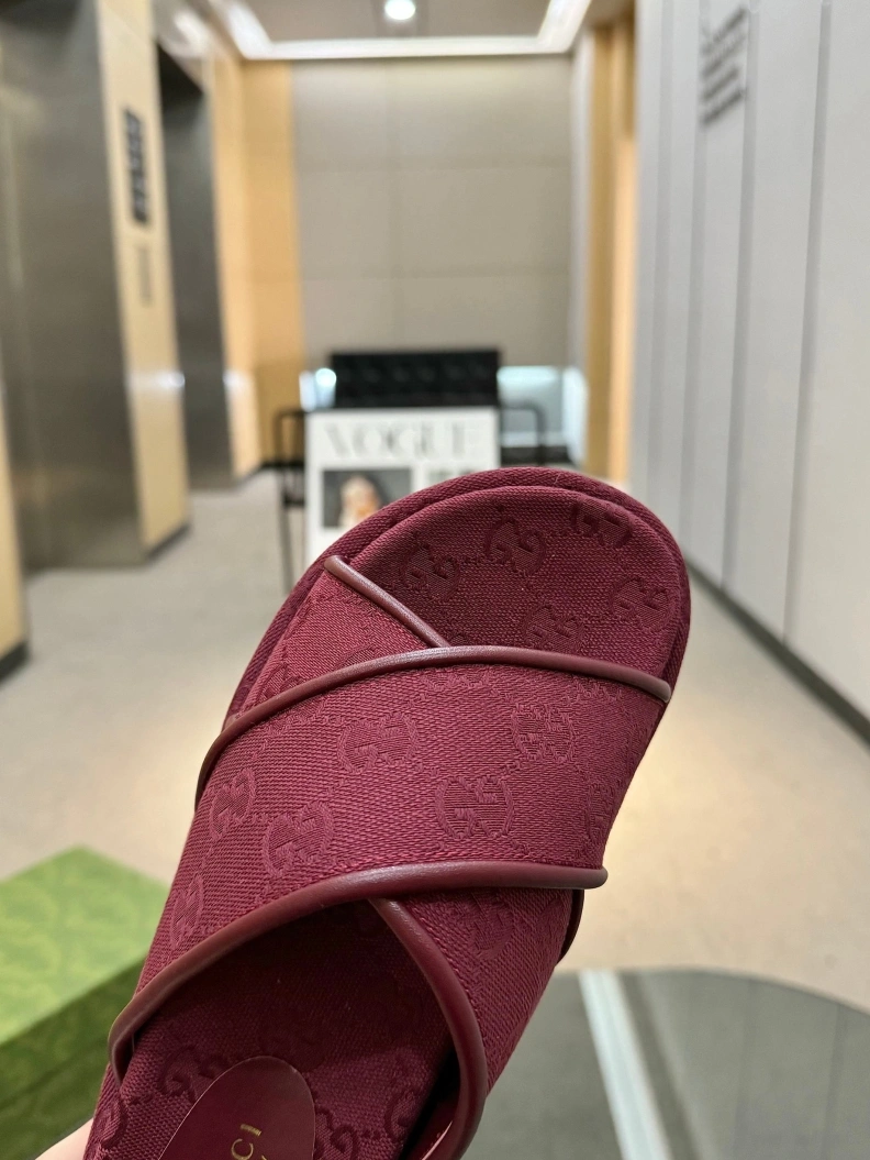 Gxccx Slippers Compact 155615