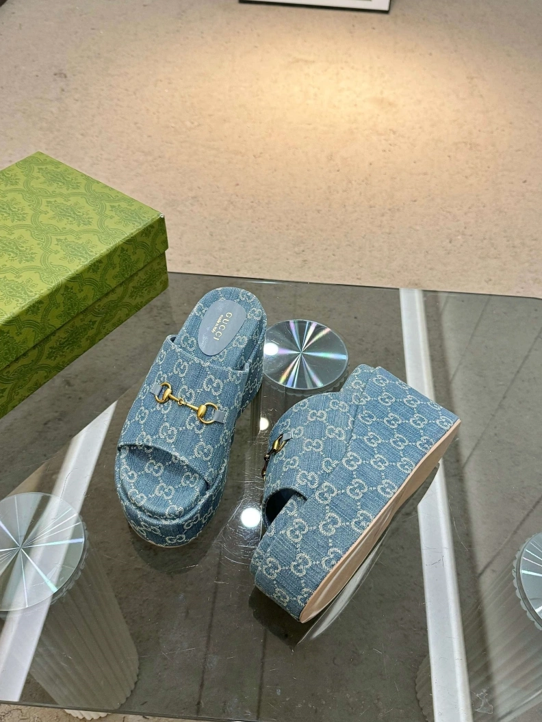 Gxccx Slippers Bright 155598