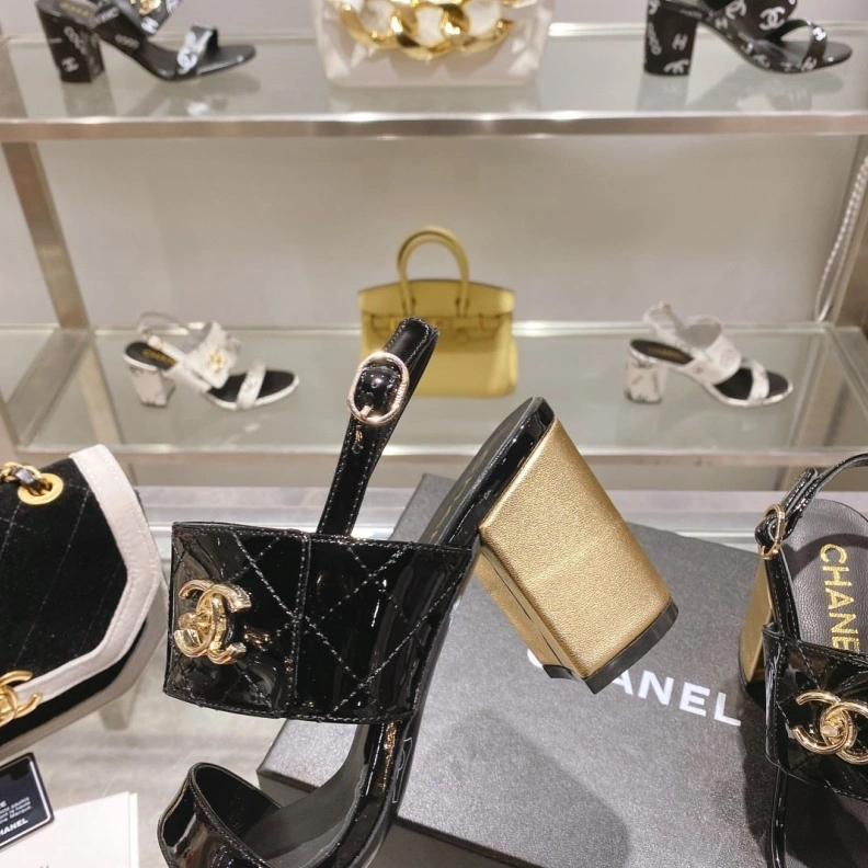 Compact Chxnxl Sandals 118385