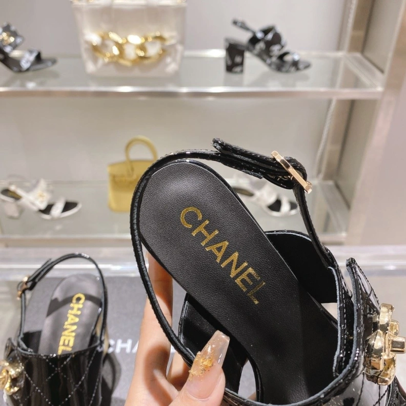 Compact Chxnxl Sandals 118385