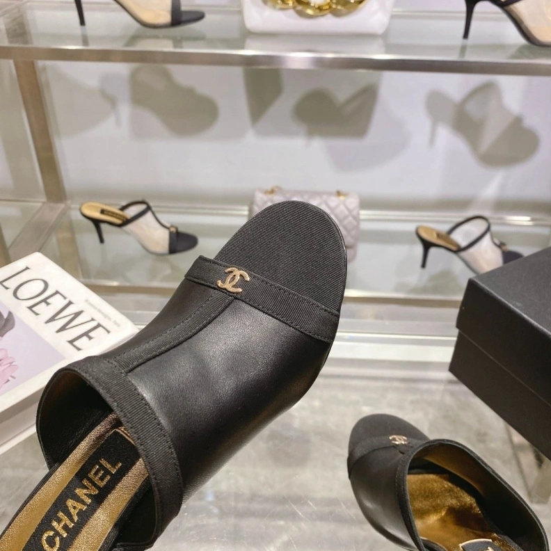 Vibrant Chxnxl Sandals 118378