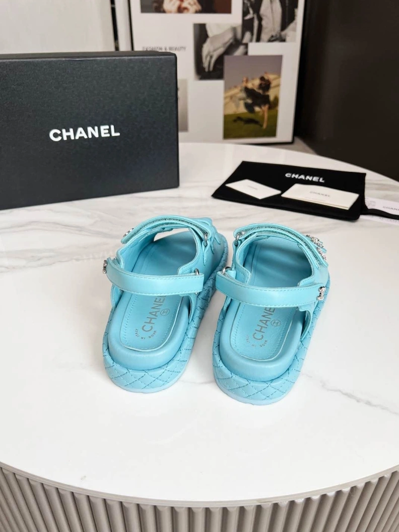 NewStyle Chxnxl Sandals 118388