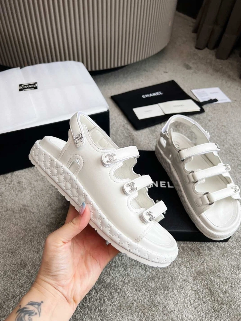 Sleek Chxnxl Sandals 118371