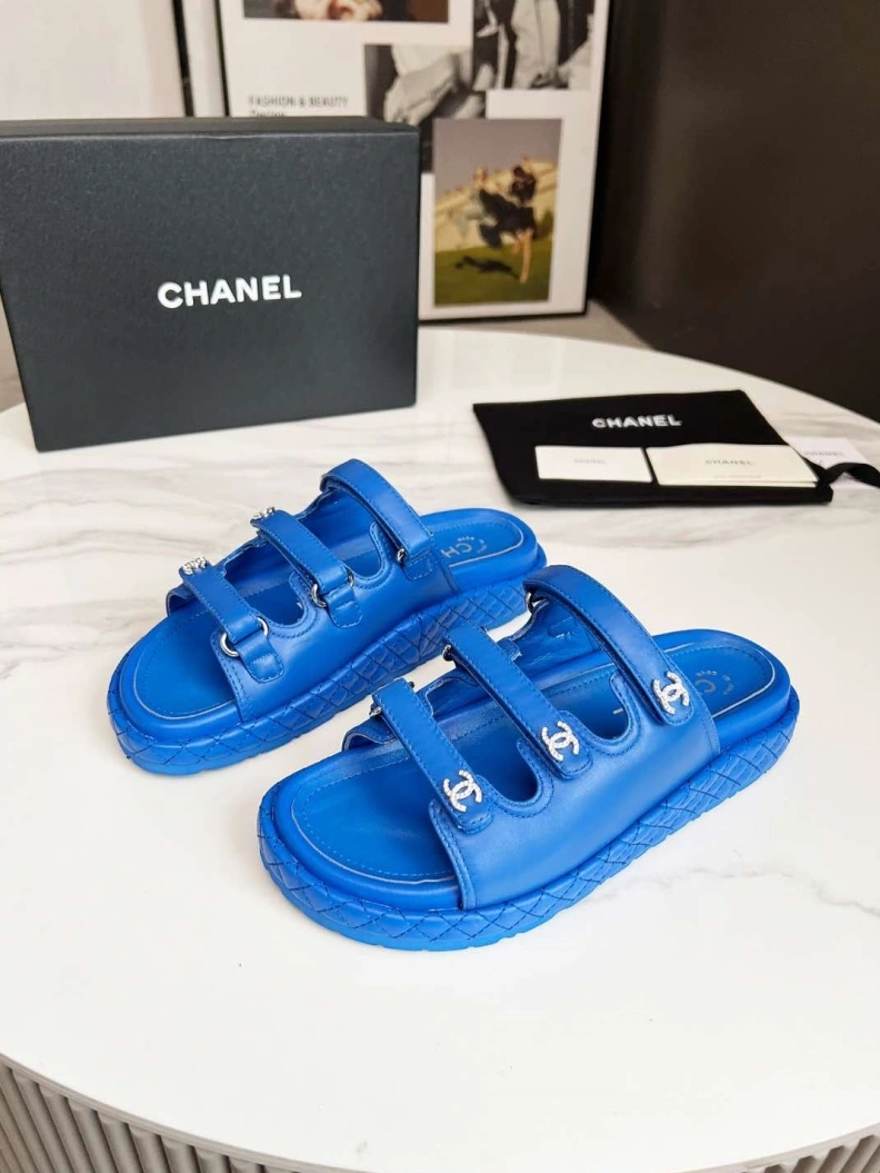 Compact Chxnxl Sandals 118369