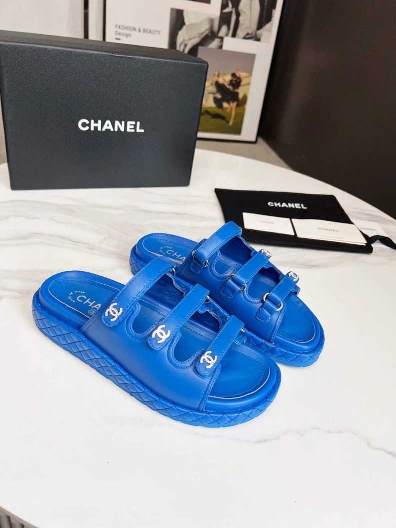 Compact Chxnxl Sandals 118369