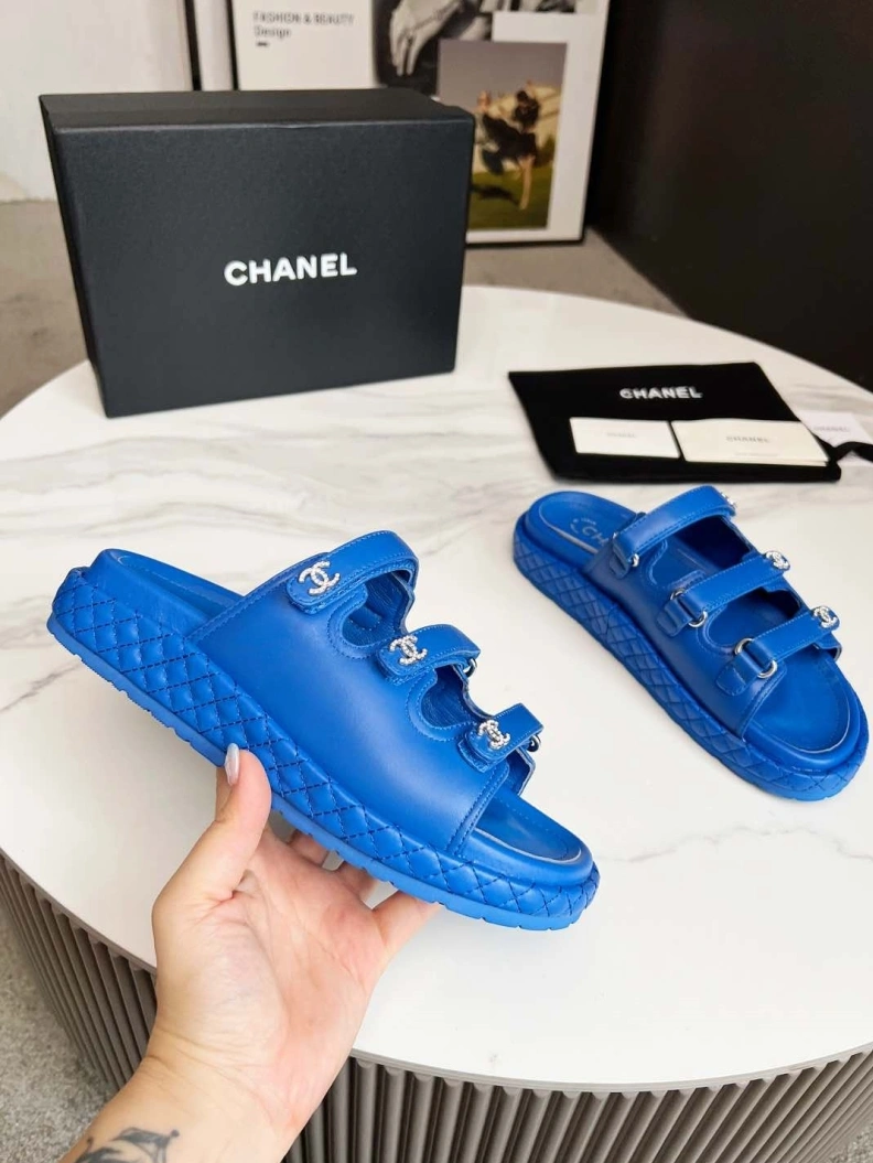 Compact Chxnxl Sandals 118369