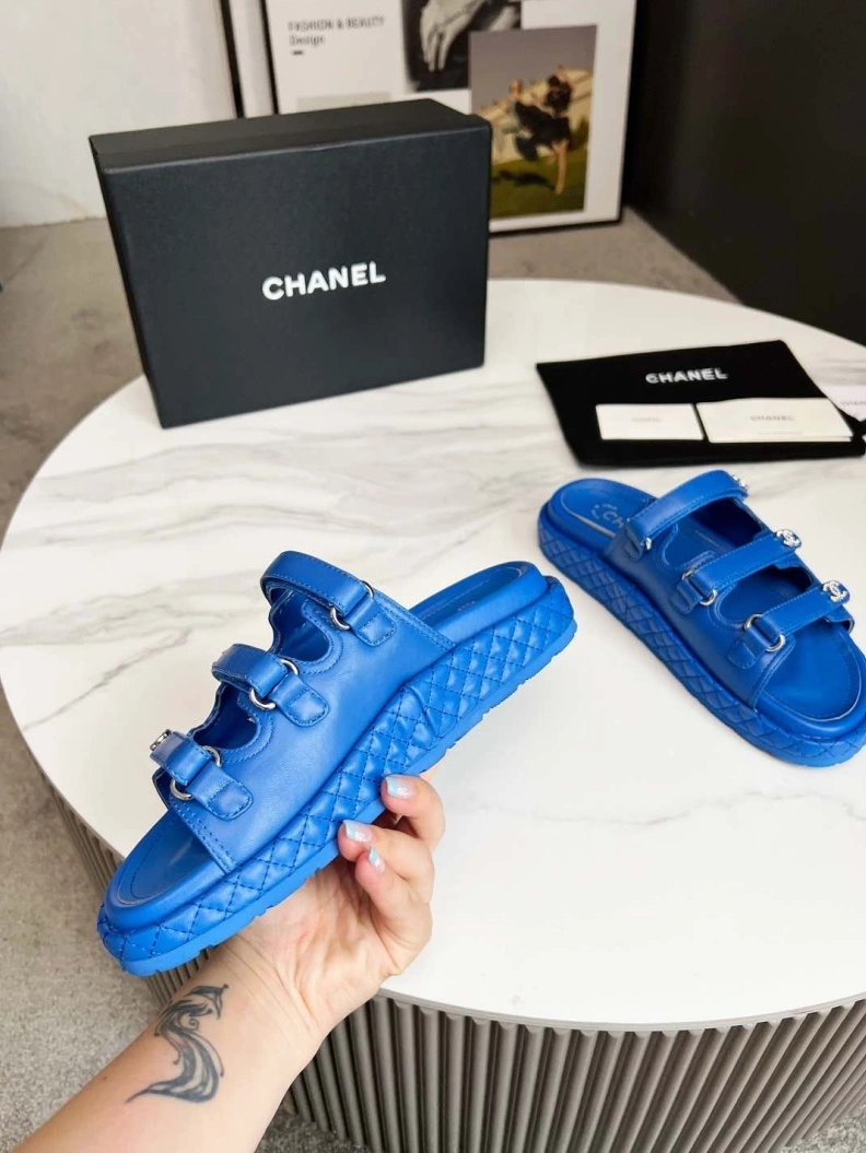 Compact Chxnxl Sandals 118369