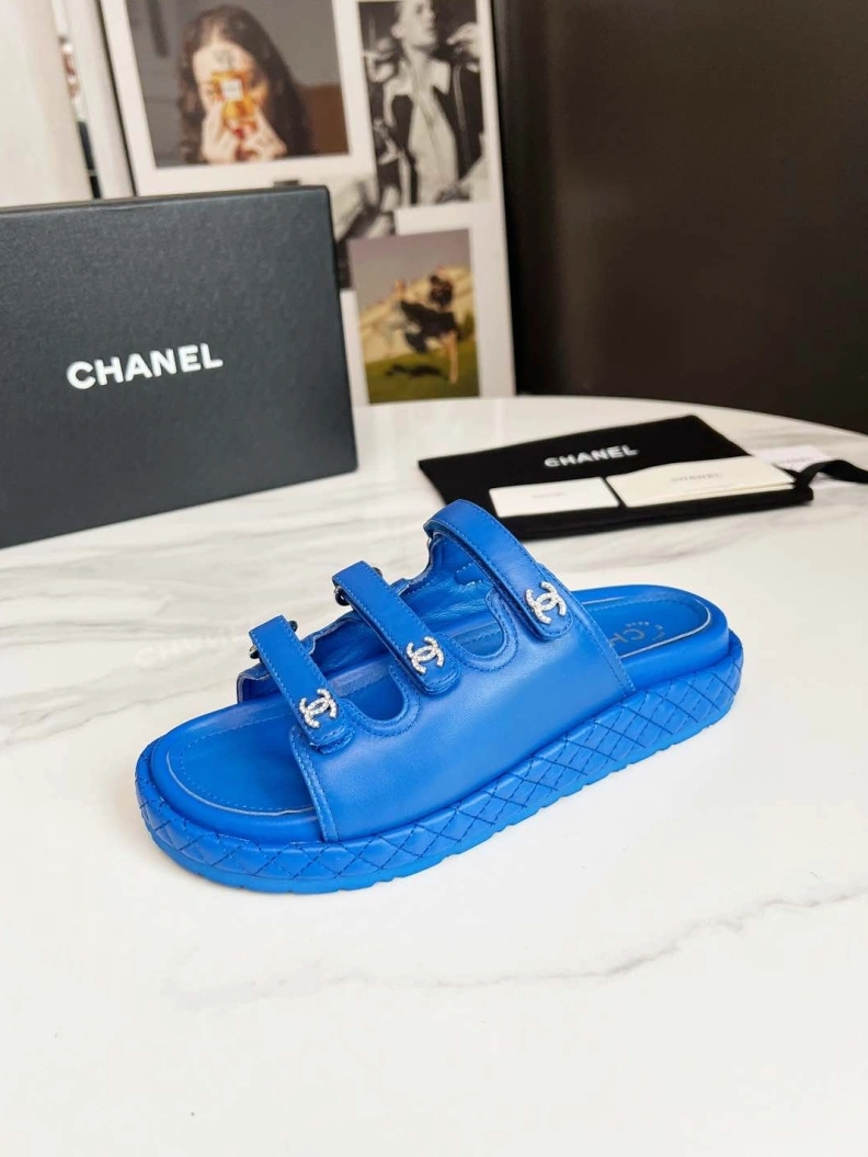 Compact Chxnxl Sandals 118369