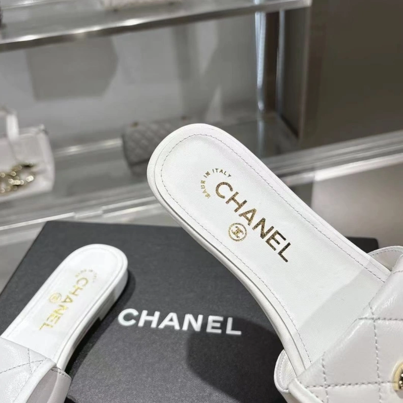 Chxnxl Slippers UrbanStyle 118197