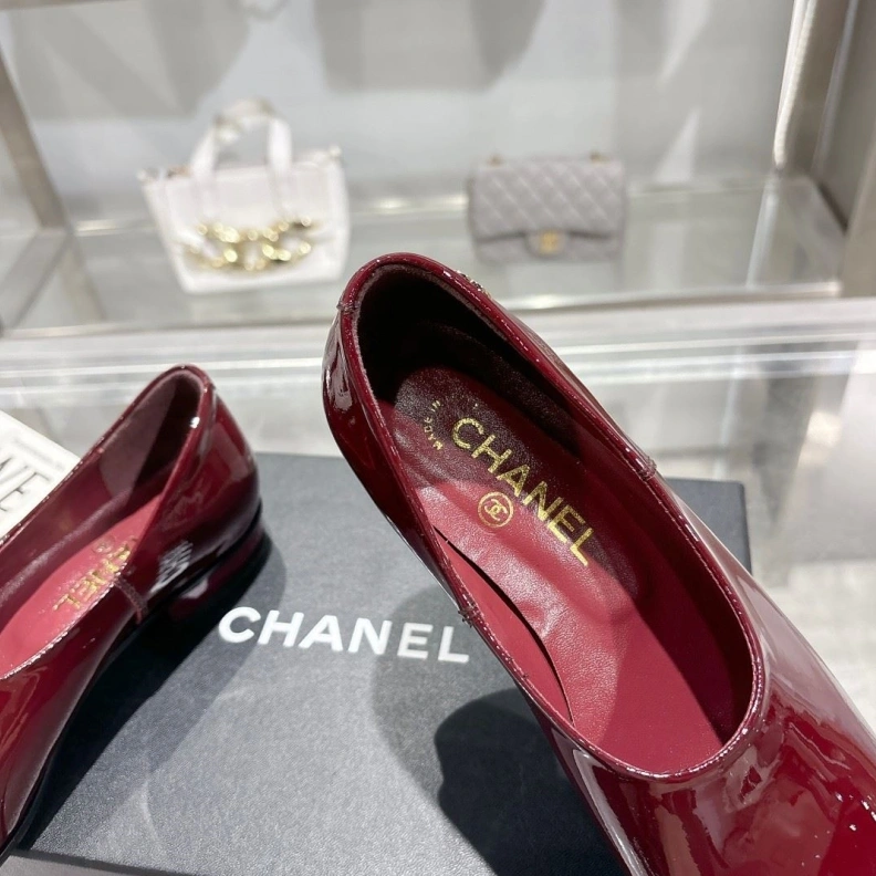 Unique Chxnxl Leather Shoes 118416