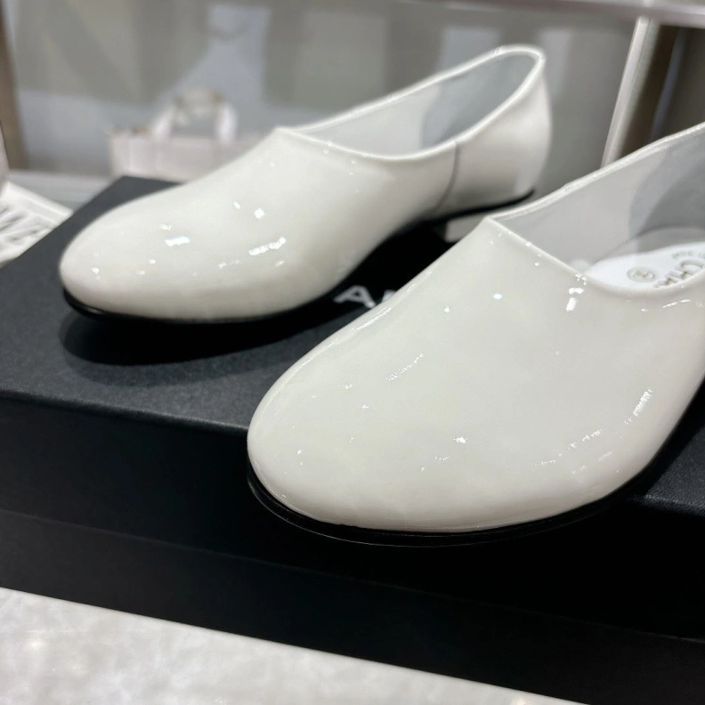 Modern Chxnxl Leather Shoes 118417