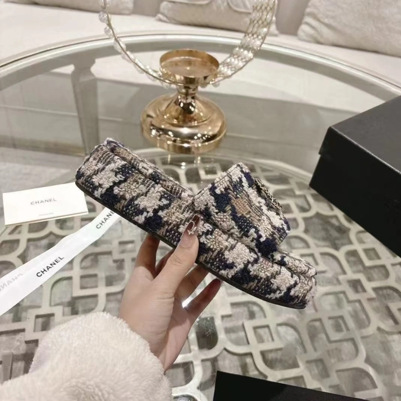 ModernLook Chxnxl Slippers 118190