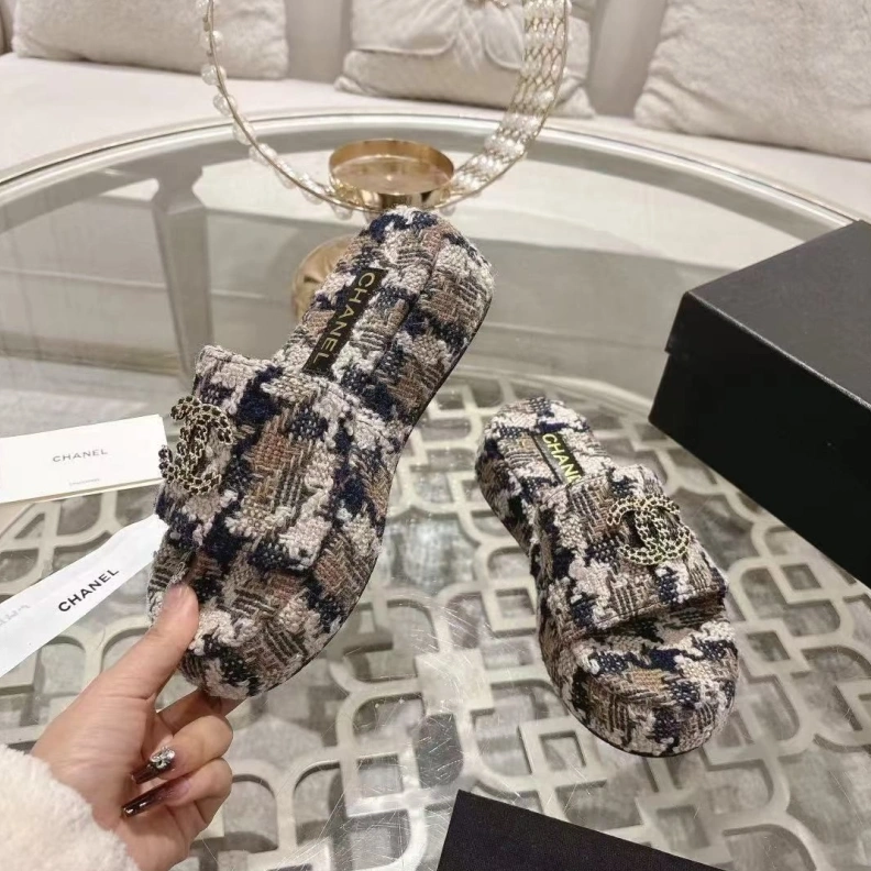 ModernLook Chxnxl Slippers 118190