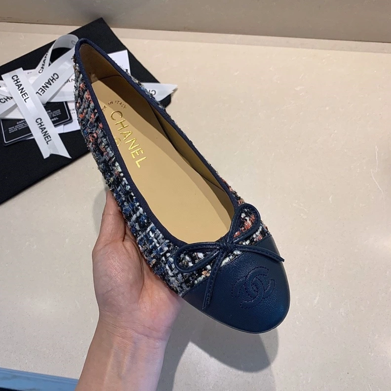 Unique Chxnxl Flat Shoes 118488