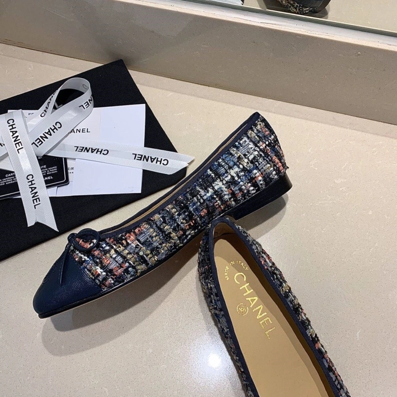 Unique Chxnxl Flat Shoes 118488