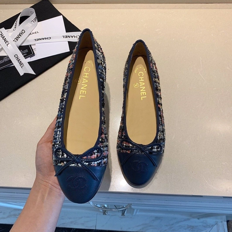 Unique Chxnxl Flat Shoes 118488