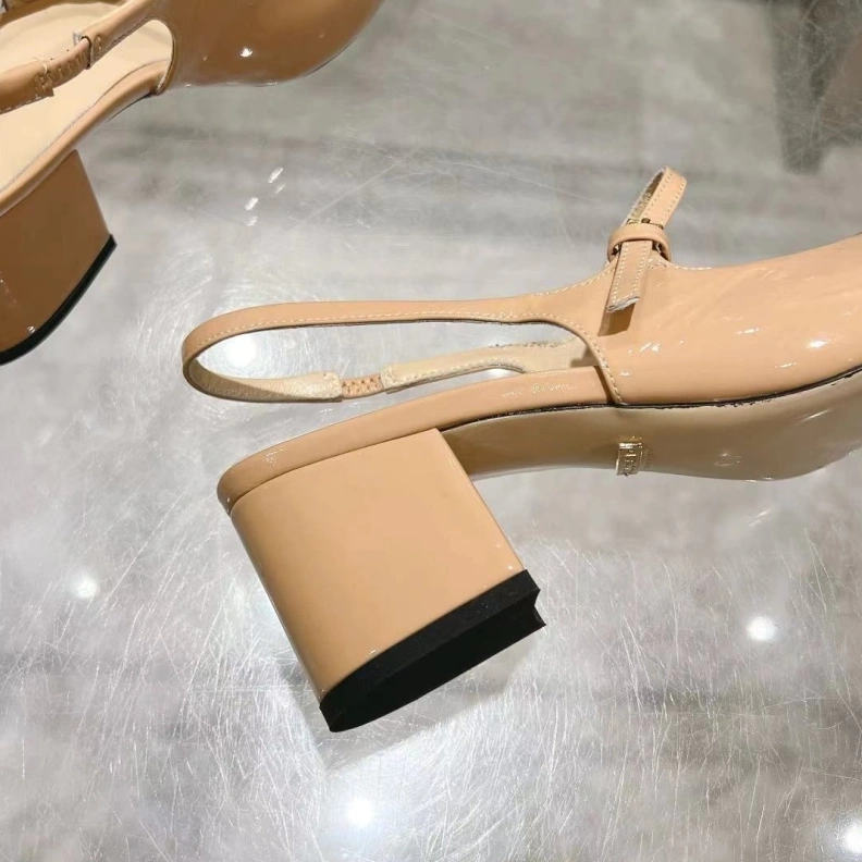 Trendsetting Gxccx Sandals 155682