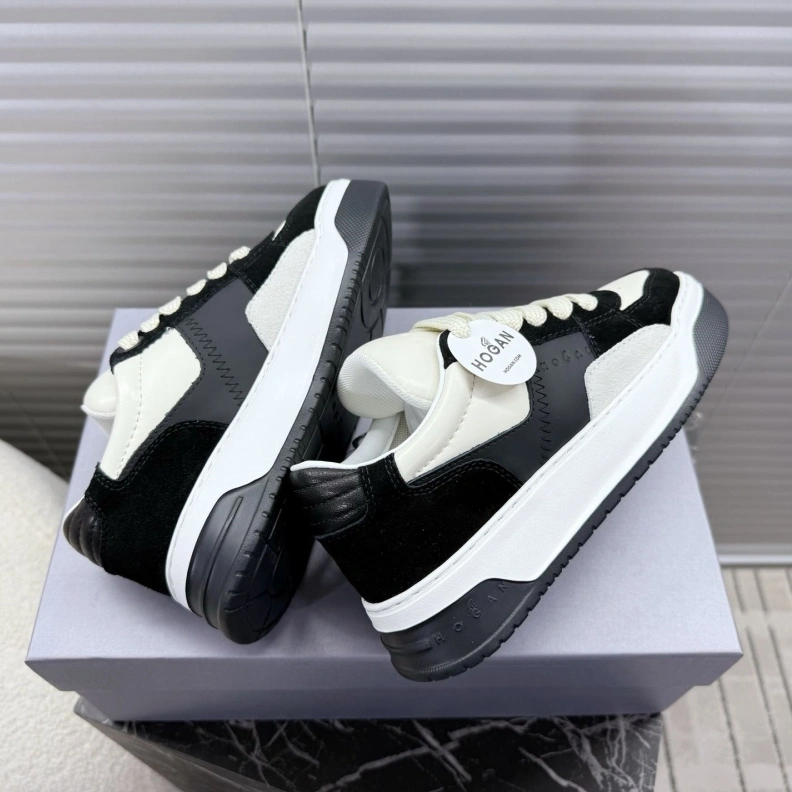 Versatile Hxgxn Sneakers 177186