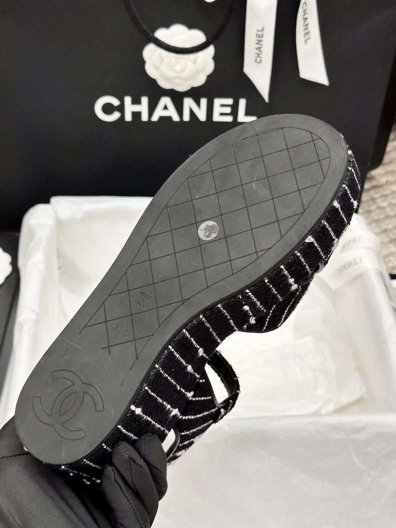 Practical Chxnxl Sandals 118348