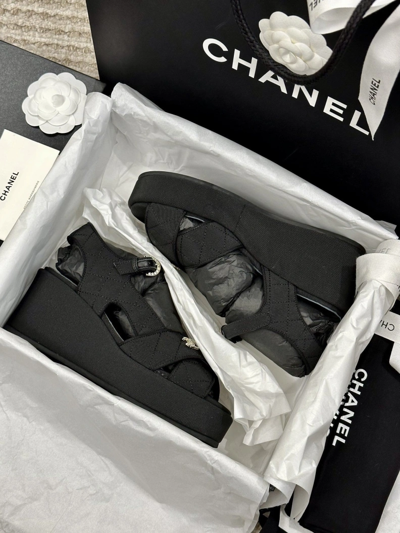 EyeCatching Chxnxl Sandals 118350