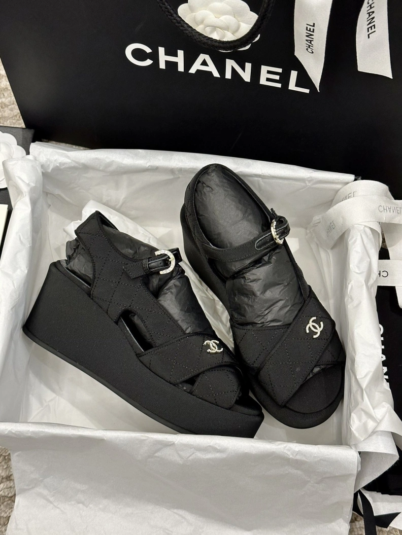 EyeCatching Chxnxl Sandals 118350