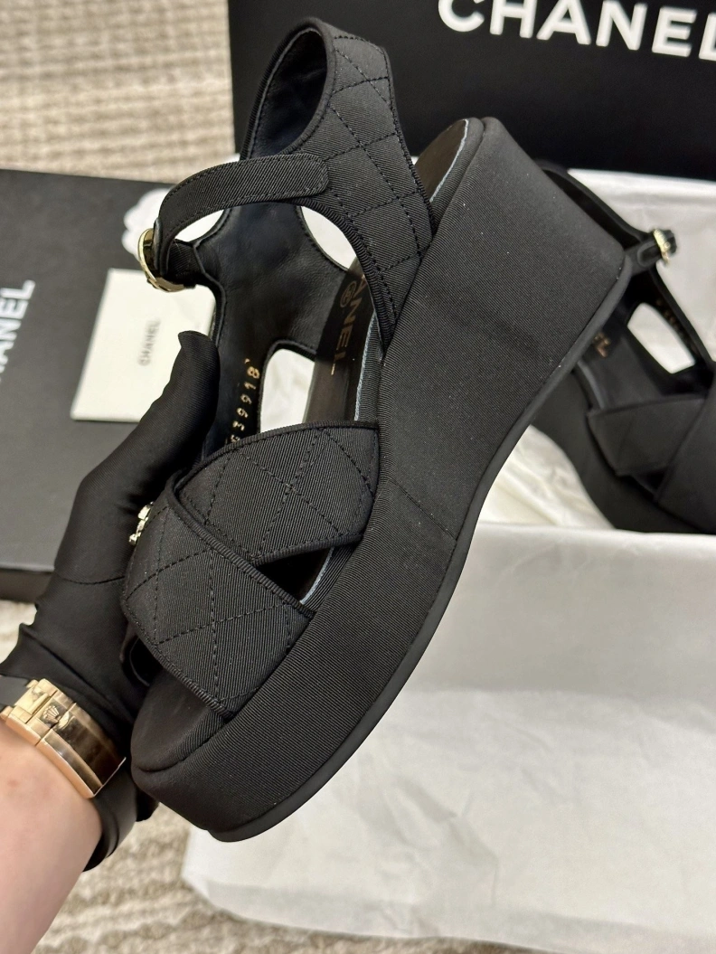 EyeCatching Chxnxl Sandals 118350