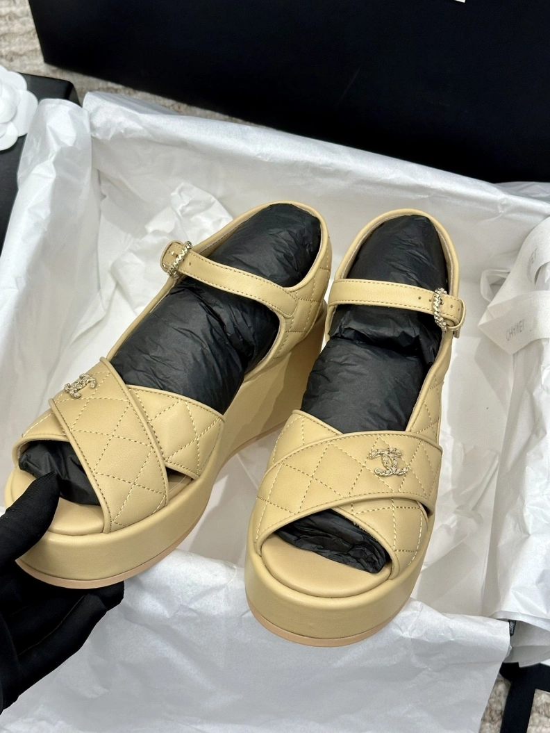 Durable Chxnxl Sandals 118342