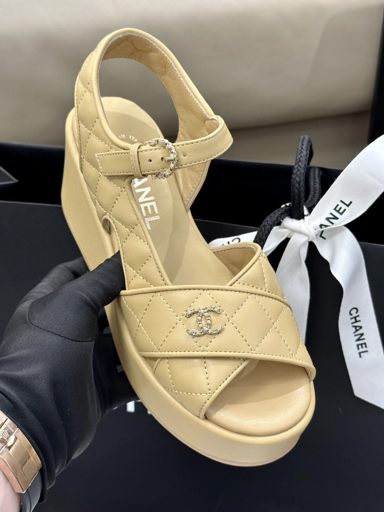 Durable Chxnxl Sandals 118342