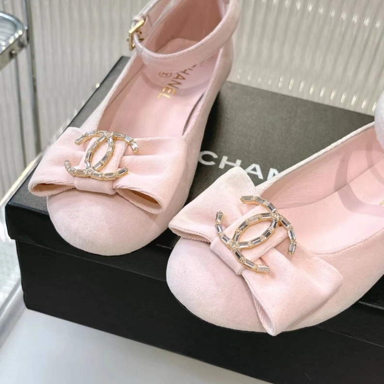 Vibrant Chxnxl Flat Shoes 118484