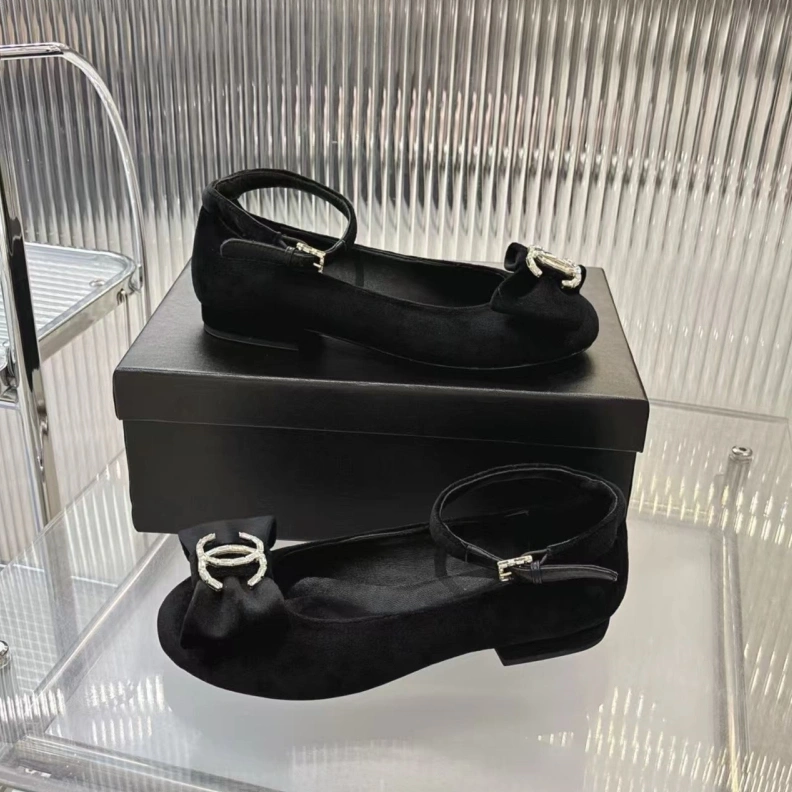 Refined Chxnxl Flat Shoes 118474
