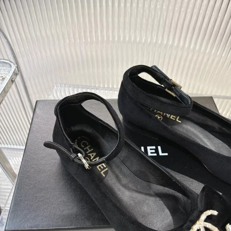 Refined Chxnxl Flat Shoes 118474